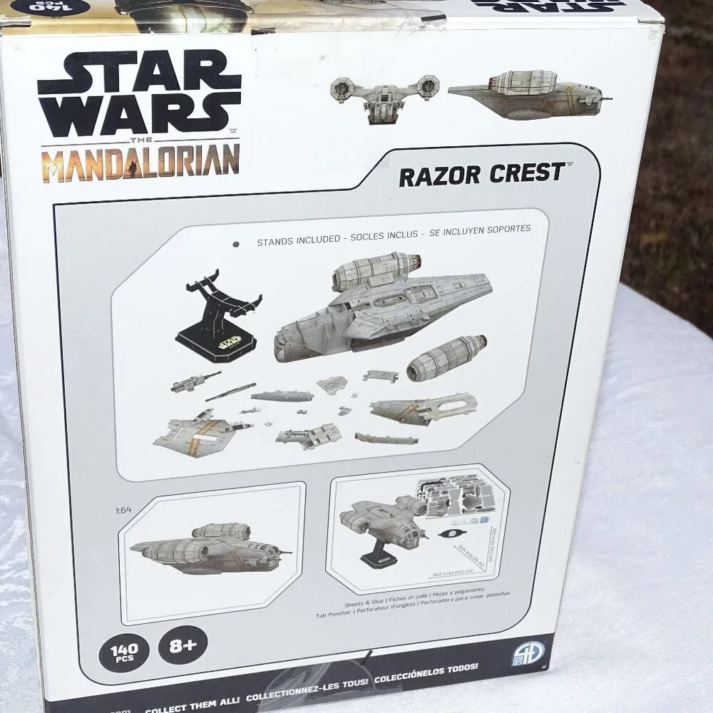 Star Wars:The Mandalorian Razor Crest Paper Model Kit 140 Pcs - New In Box! - Picture 3 of 4